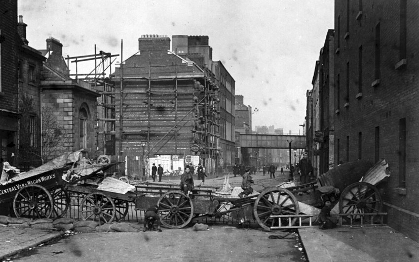 Dublin barricade 1916
