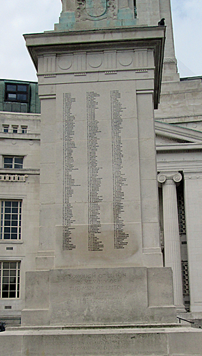 Luton War Memorial
