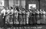 Photograph of Munitions Workers, Luton